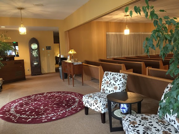 Hustad Funeral Home gallery image 2